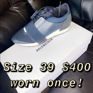 Balenciagas Runner Sneakers